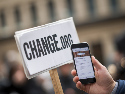 Comment savoir si une plateforme de pétitions en ligne comme change.org manipule votre mobilisation